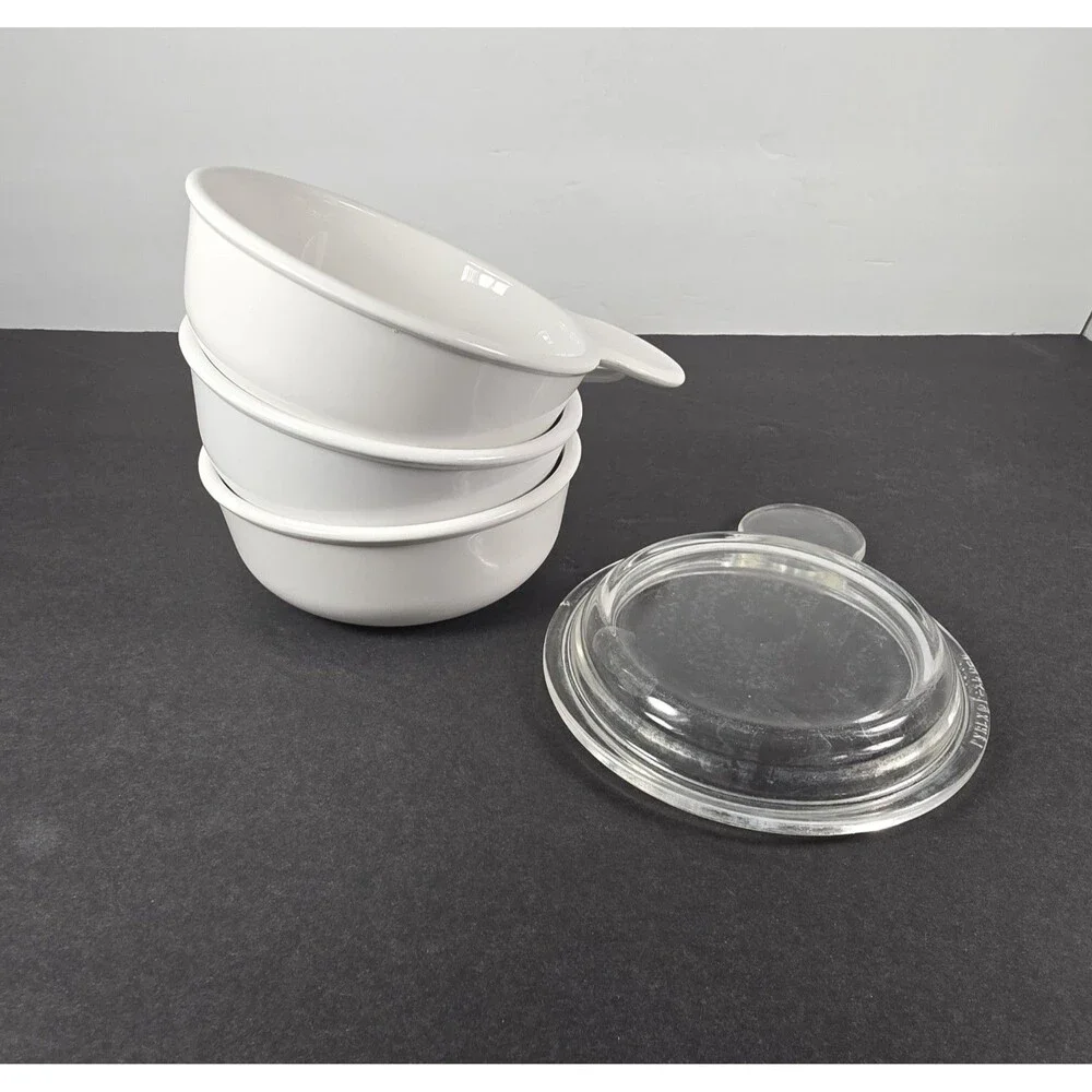 Set of 3 Corning Pyrex White Grab It Bowls One With Glass Lid P-150-B